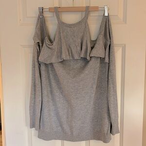 Chelsea28 Gray cold, shoulder sweater, size L.
